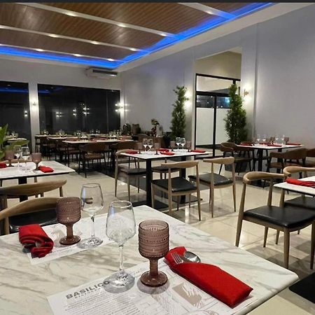 Luisita Central Park Hotel Tarlac City Zewnętrze zdjęcie
