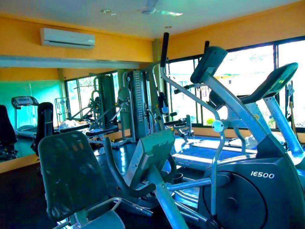 Luisita Central Park Hotel Tarlac City Zewnętrze zdjęcie